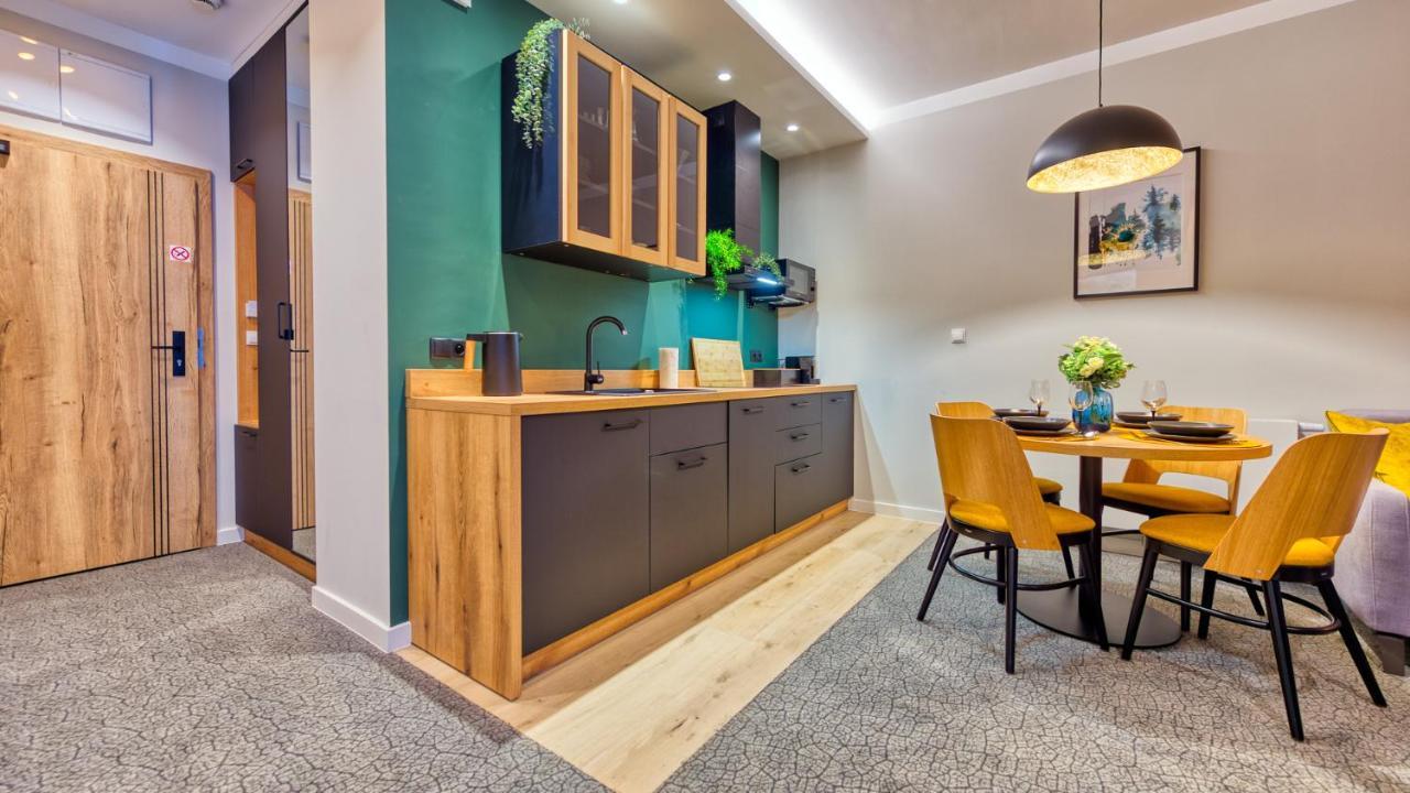 Apartamenty Vip Centrum - Wczasowa 17 By Royal Aparts Świeradów-Zdrój Extérieur photo